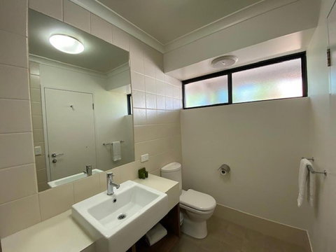 Margarets in Town Apartments - Inverell Accommodation 12