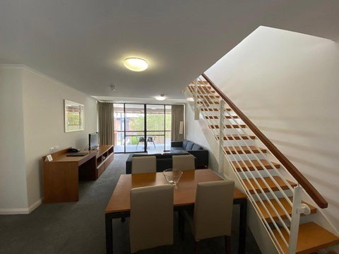 Margarets in Town Apartments - Inverell Accommodation 13