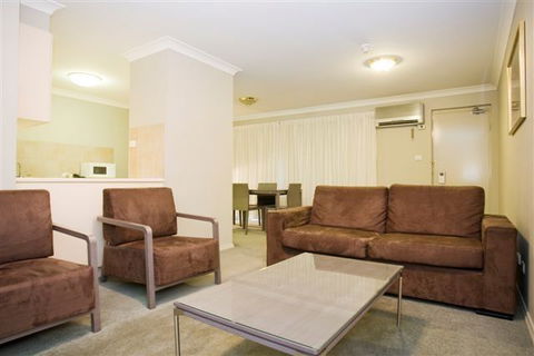 Pinnacle Apartments - Inverell Accommodation 2