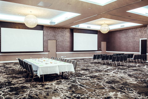 Holiday Inn Warwick Farm - Inverell Accommodation 6