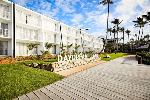 Daydream Island Resort - Inverell Accommodation 1