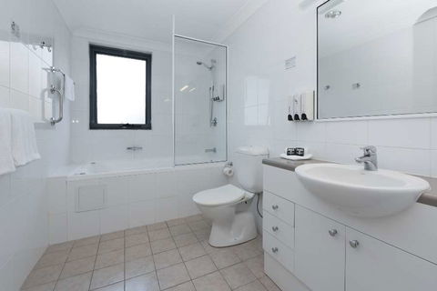 Leisure Inn Spires - Inverell Accommodation 1