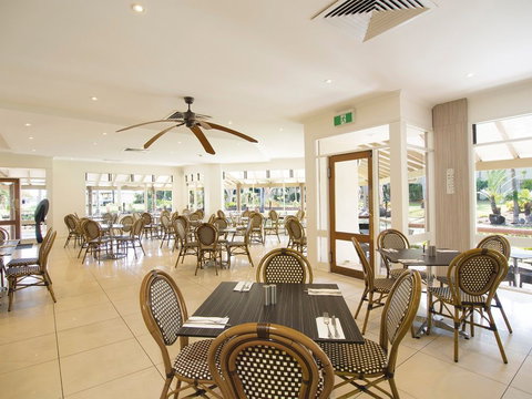 Oaks Oasis, Caloundra - Inverell Accommodation 5