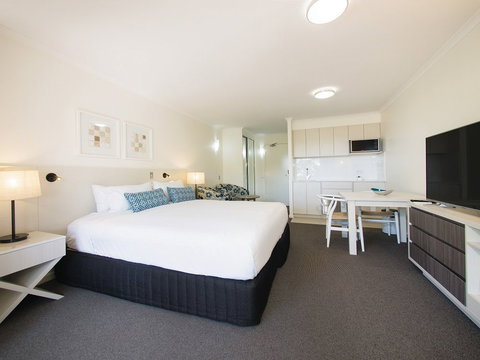 Oaks Oasis, Caloundra - Inverell Accommodation 6