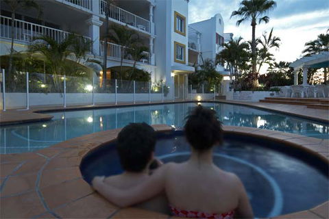 Santorini Holiday Apartments - Inverell Accommodation 0