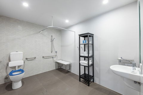 Meriton Suites Sydney Airport - Inverell Accommodation 10