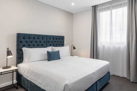 Meriton Suites Sydney Airport - Inverell Accommodation 14