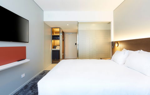 Holiday Inn Express Sydney Airport - Inverell Accommodation 8