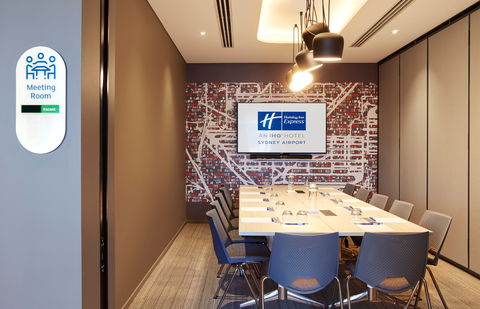 Holiday Inn Express Sydney Airport - Inverell Accommodation 9
