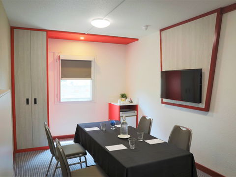 Ibis Sydney Airport - Inverell Accommodation 10