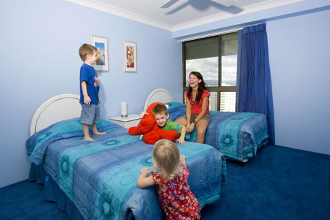 Gemini Court Holiday Apartments - Inverell Accommodation 4