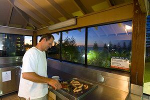 Gemini Court Holiday Apartments - Inverell Accommodation 8