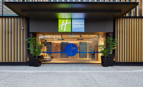 Holiday Inn Express Sydney Airport - Inverell Accommodation 1