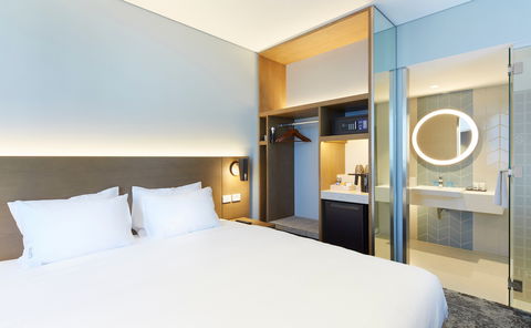 Holiday Inn Express Sydney Airport - Inverell Accommodation 7