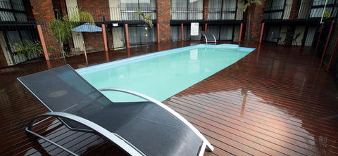 Warrnambool Central Court - Inverell Accommodation 2