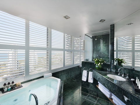 Sofitel Gold Coast - Inverell Accommodation 1