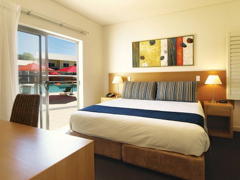 Oaks Broome - Inverell Accommodation 2