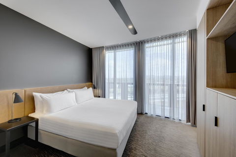 Vibe Hotel Canberra - Inverell Accommodation 42