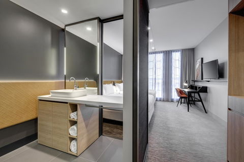 Vibe Hotel Canberra - Inverell Accommodation 39