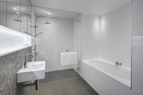 Vibe Hotel Canberra - Inverell Accommodation 32