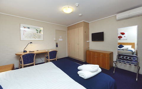 Ibis Styles Canberra - Inverell Accommodation 38