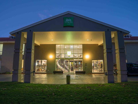 Ibis Styles Canberra - Inverell Accommodation 0