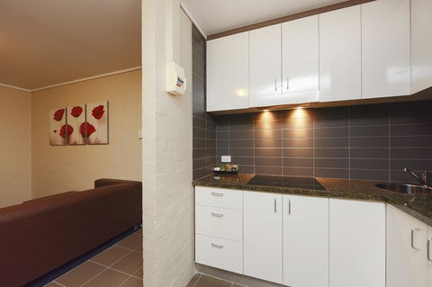 Ibis Styles Canberra - Inverell Accommodation 12