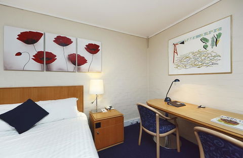 Ibis Styles Canberra - Inverell Accommodation 41