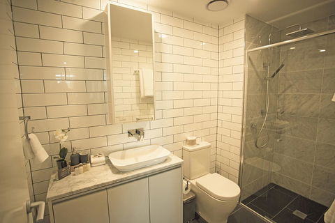 Greenwich Apartment - Inverell Accommodation 9