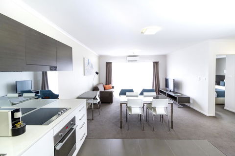 Abode Tuggeranong - Inverell Accommodation 2