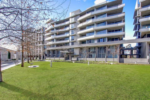 Realm Park 39 Barton ACT - Inverell Accommodation 39