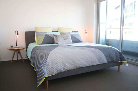 Realm Park 39 Barton ACT - Inverell Accommodation 3