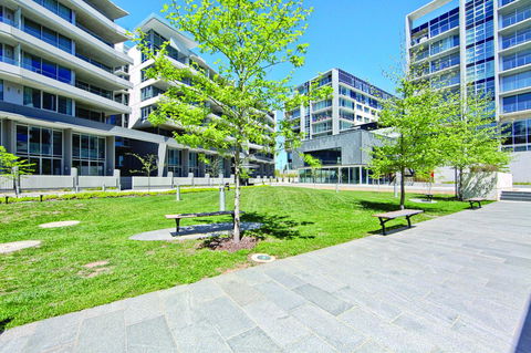 Realm Park 39 Barton ACT - Inverell Accommodation 23
