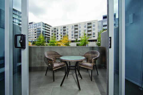 Realm Park 39 Barton ACT - Inverell Accommodation 19