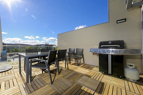 Mode 220 Braddon ACT - Inverell Accommodation 9