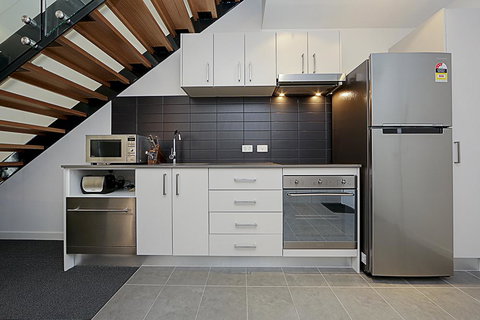 Mode 220 Braddon ACT - Inverell Accommodation 6