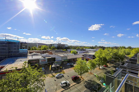 Mode 220 Braddon ACT - Inverell Accommodation 11