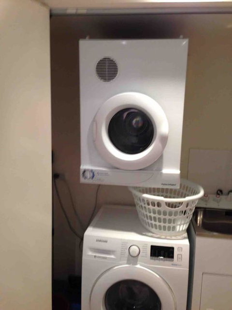 Spacious 1BR Stylish New Acton Apartment +Parking - Inverell Accommodation 24