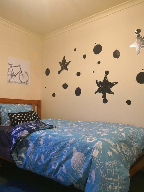 Space And Quiet Safe Room Canberra - Inverell Accommodation 3