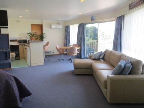Stansbury Holiday Motel - Inverell Accommodation 36
