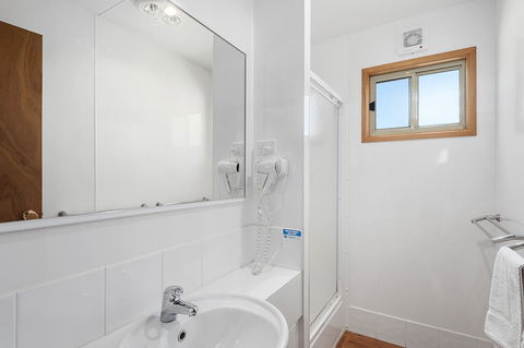 Port Broughton Tourist Park - Inverell Accommodation 22