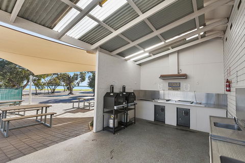 Port Broughton Tourist Park - Inverell Accommodation 3