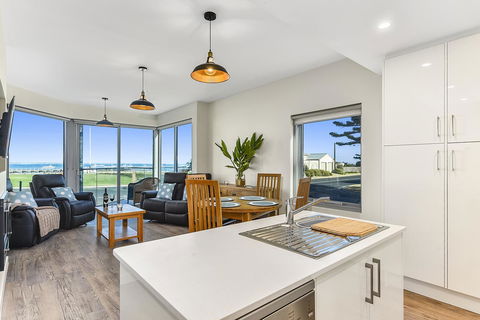 Bonnies Of Beachport - Inverell Accommodation 13
