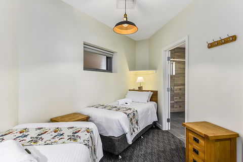 Bonnies Of Beachport - Inverell Accommodation 6