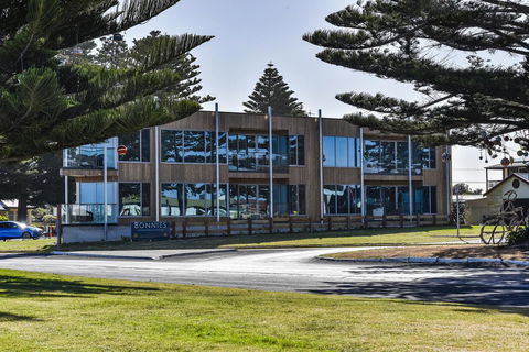 Bonnies Of Beachport - Inverell Accommodation 25