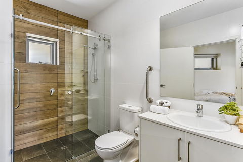 Bonnies Of Beachport - Inverell Accommodation 4