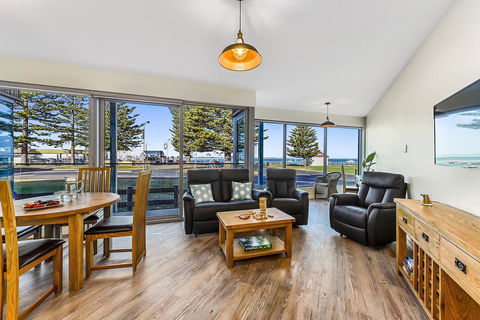 Bonnies Of Beachport - Inverell Accommodation 11