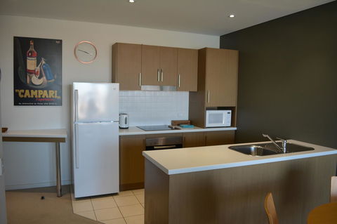 Wallaroo Marina Luxury Apartment - Inverell Accommodation 12