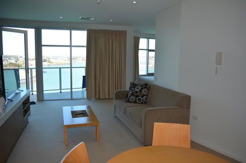 Wallaroo Marina Luxury Apartment - Inverell Accommodation 26