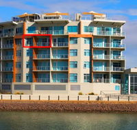 Wallaroo Marina Luxury Apartment - Inverell Accommodation